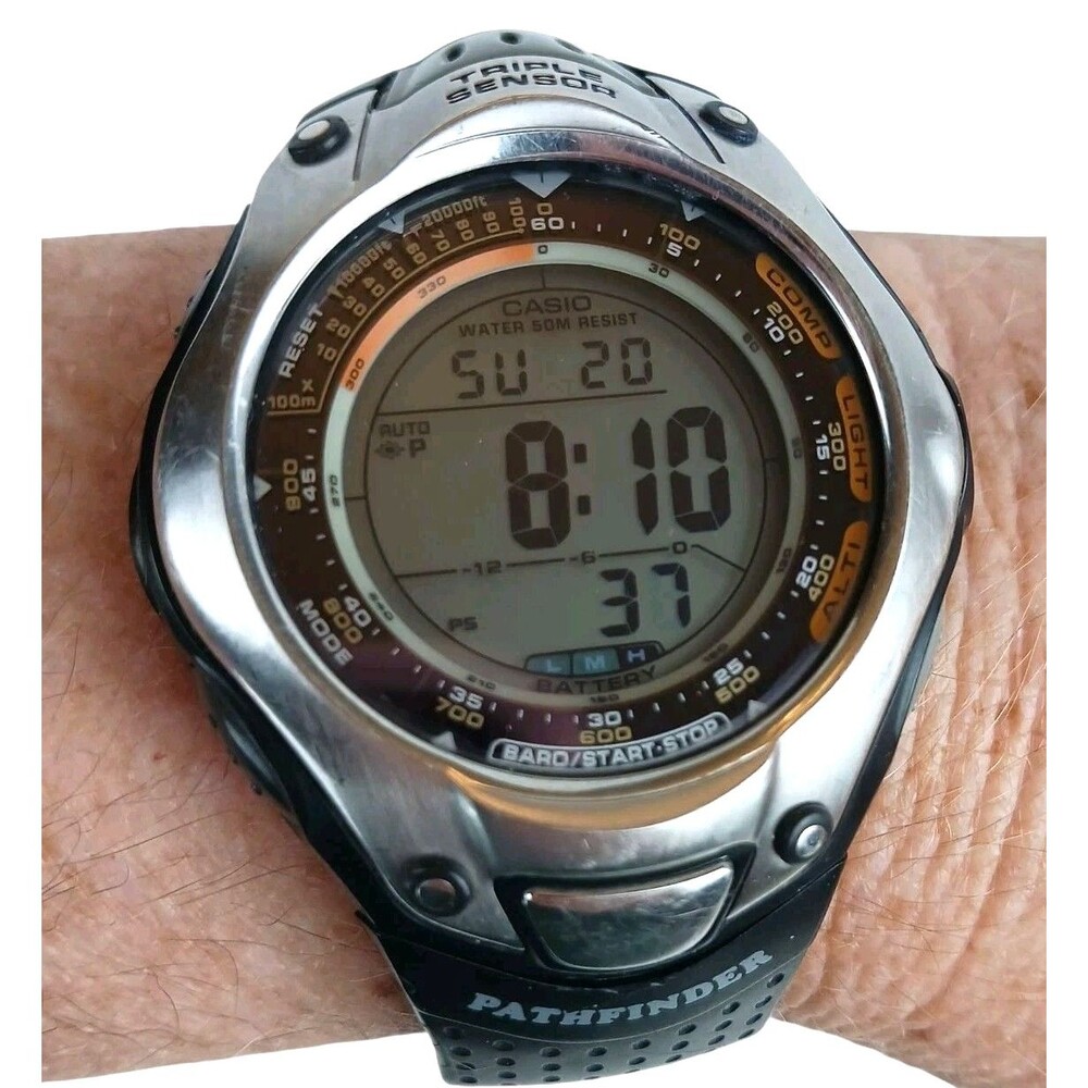 Vtg Casio Pathfinder Triple Sensor PAG 70 Solar Digital Watch New Battery